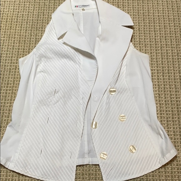White fashion blouse - Picture 1 of 6